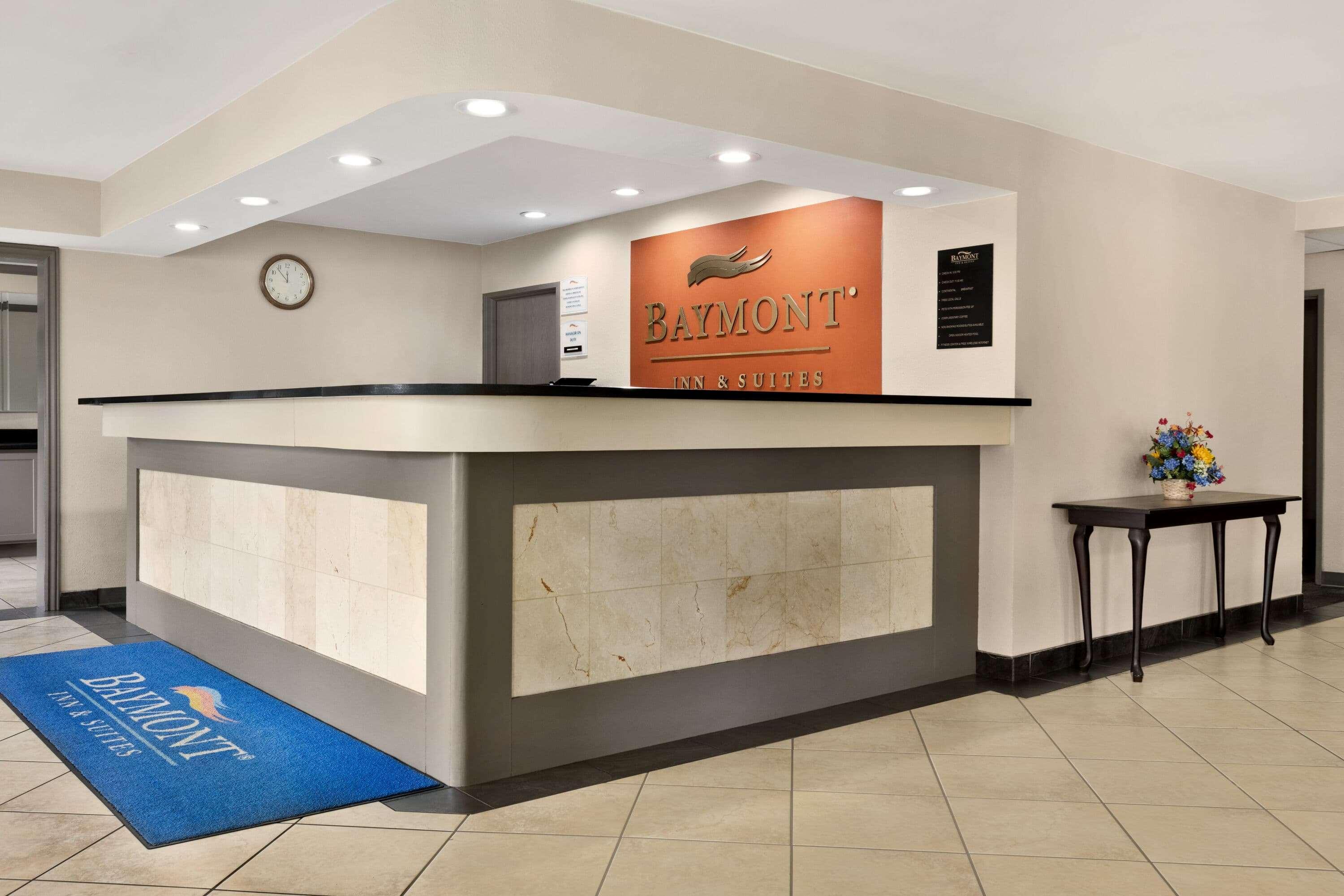 Baymont By Wyndham Monroe Hotel Exterior foto