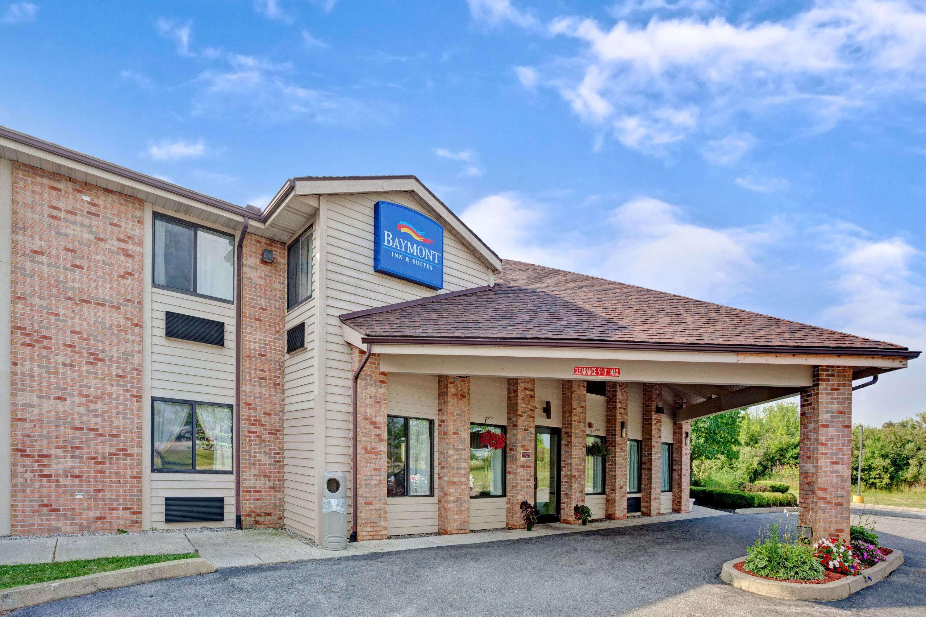 Baymont By Wyndham Monroe Hotel Exterior foto